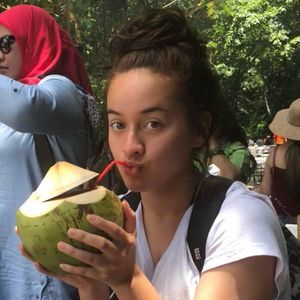 Meet your Posher, Melody